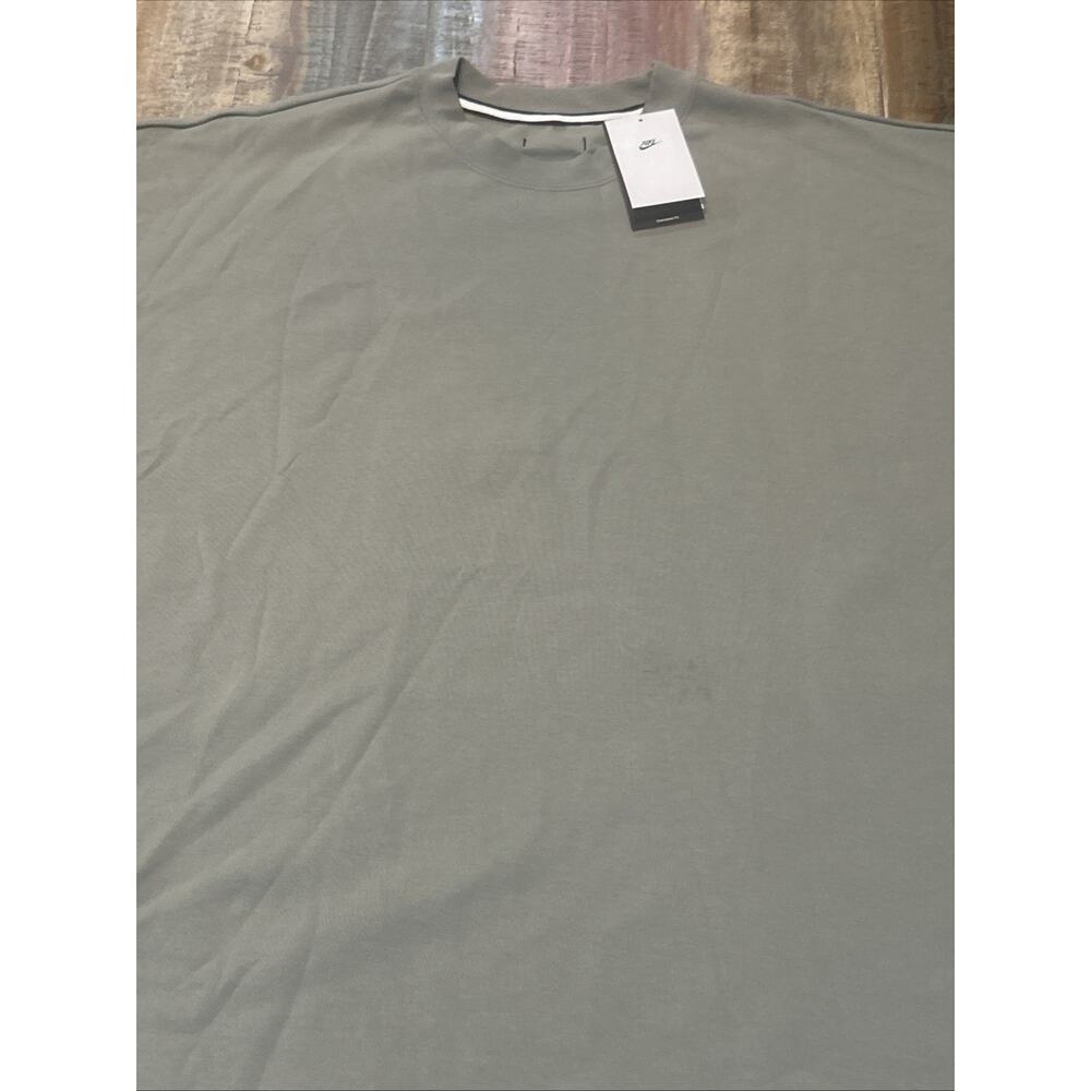 NIKE SPORTSWEAR TECH FLEECE MEN'S OVERSIZED SHORT-SLEEVE SWEATSHIRT FB8165 XLTT - Picture 3 of 6